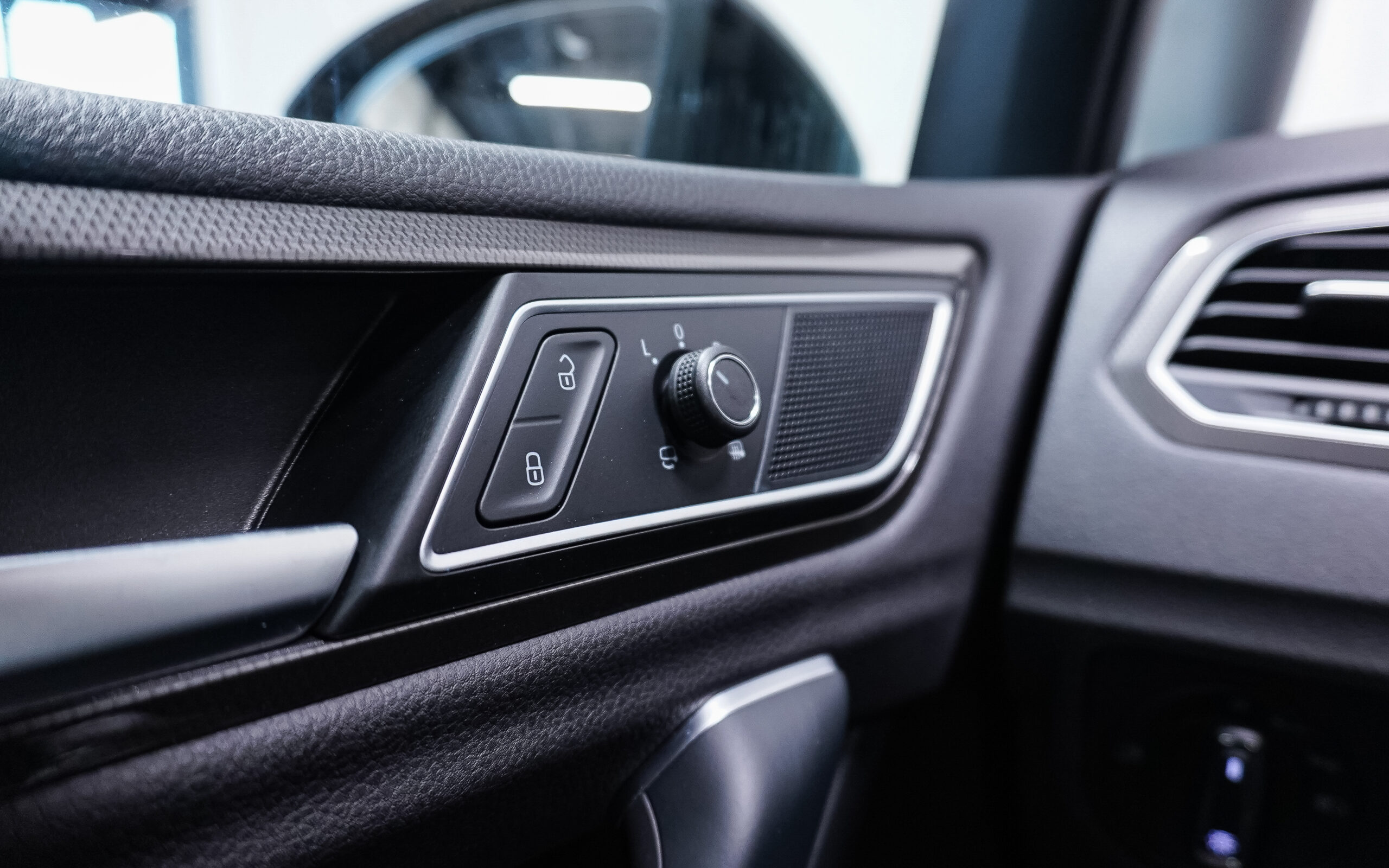Vehicle gallery image 29