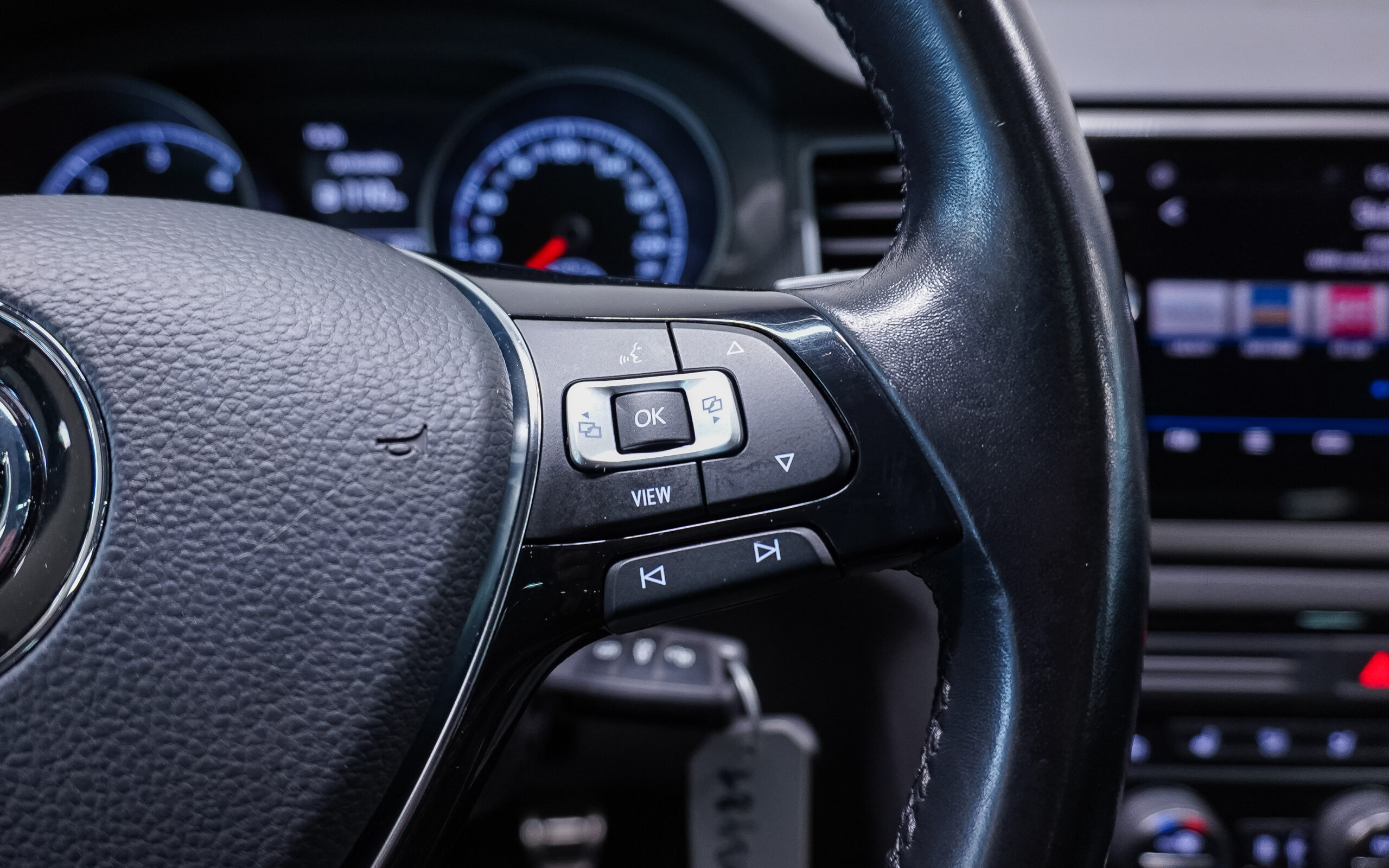 Vehicle gallery image 28