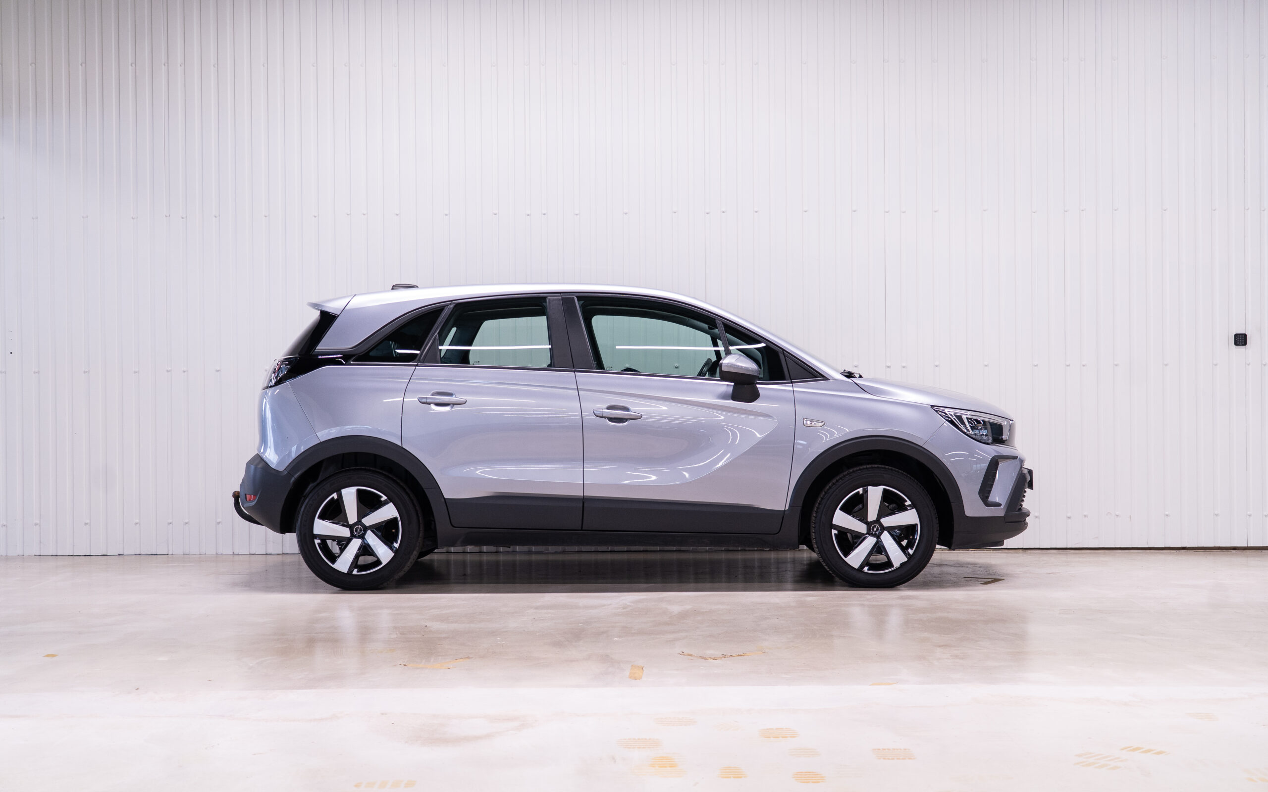 Vehicle gallery image 3