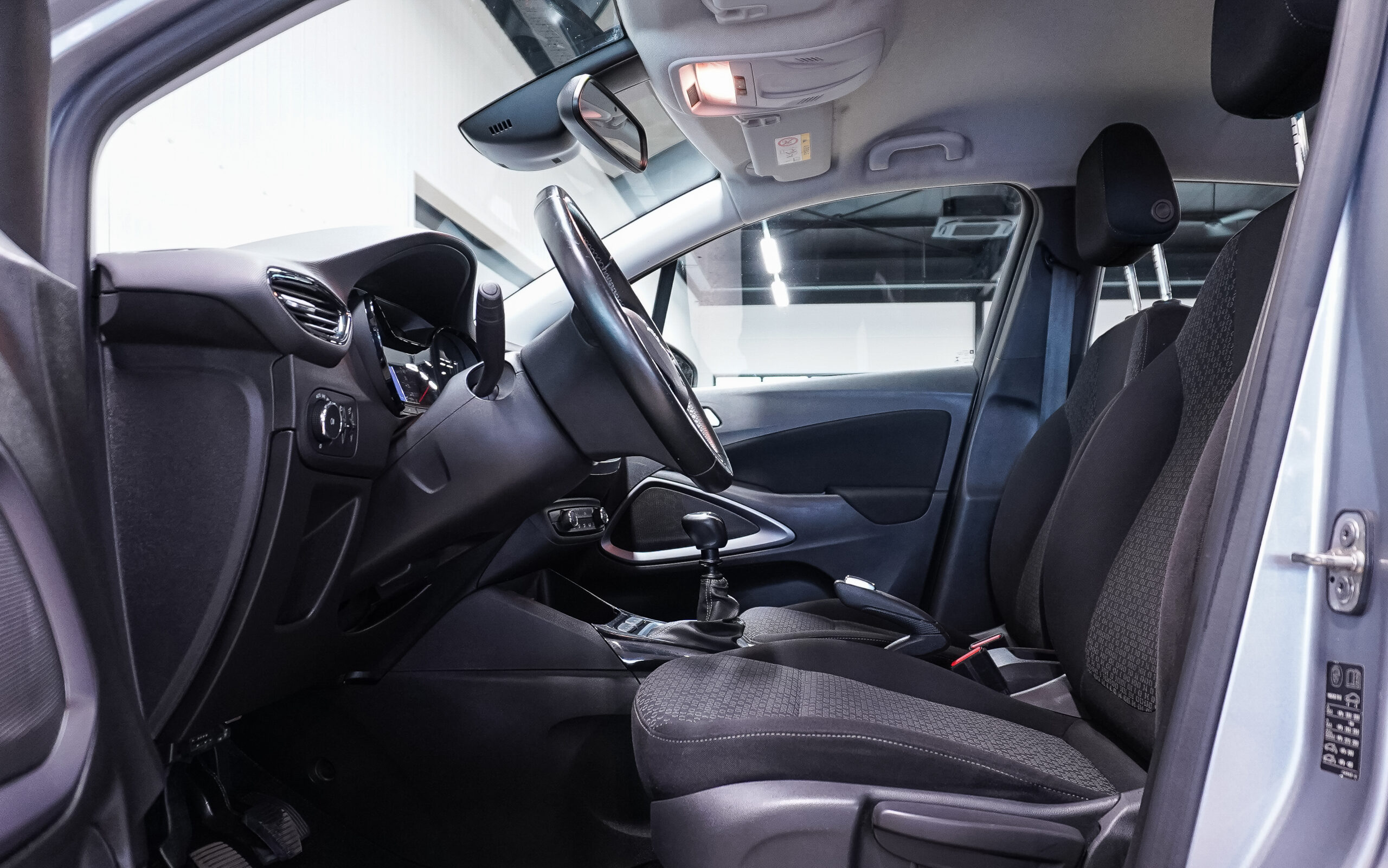 Vehicle gallery image 8