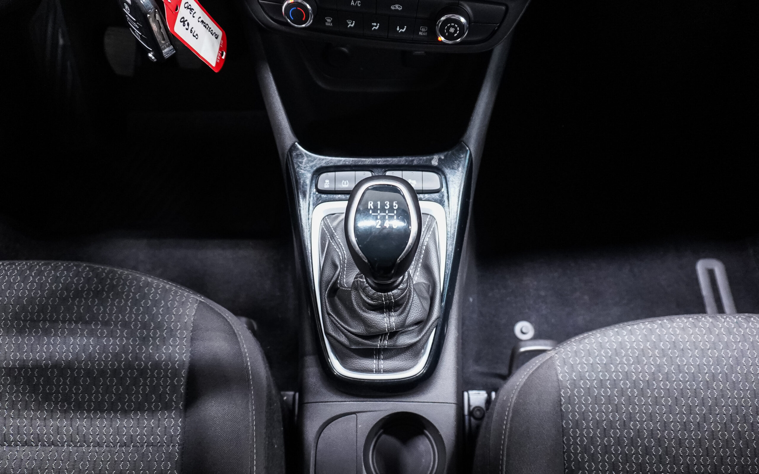 Vehicle gallery image 18