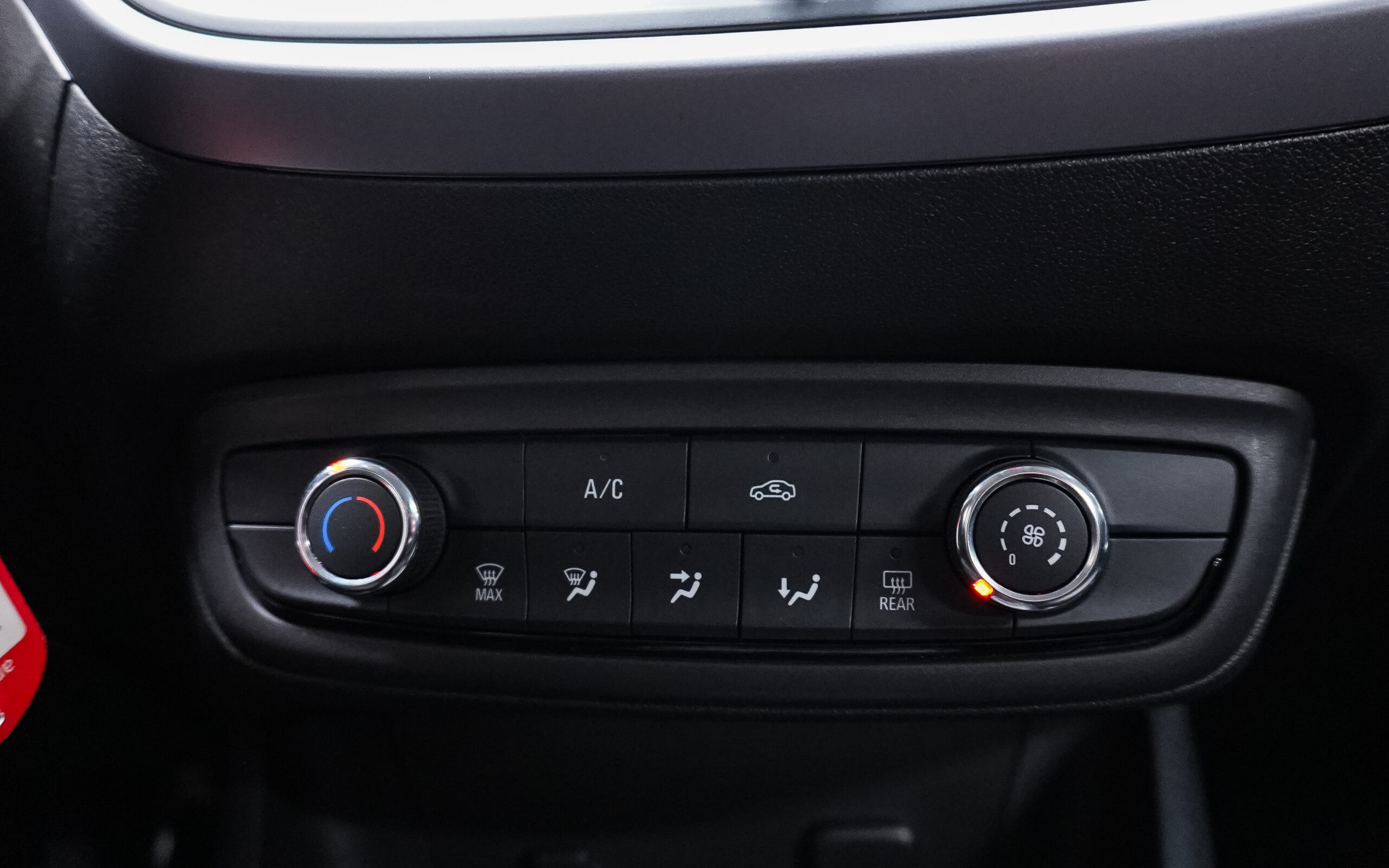 Vehicle gallery image 17