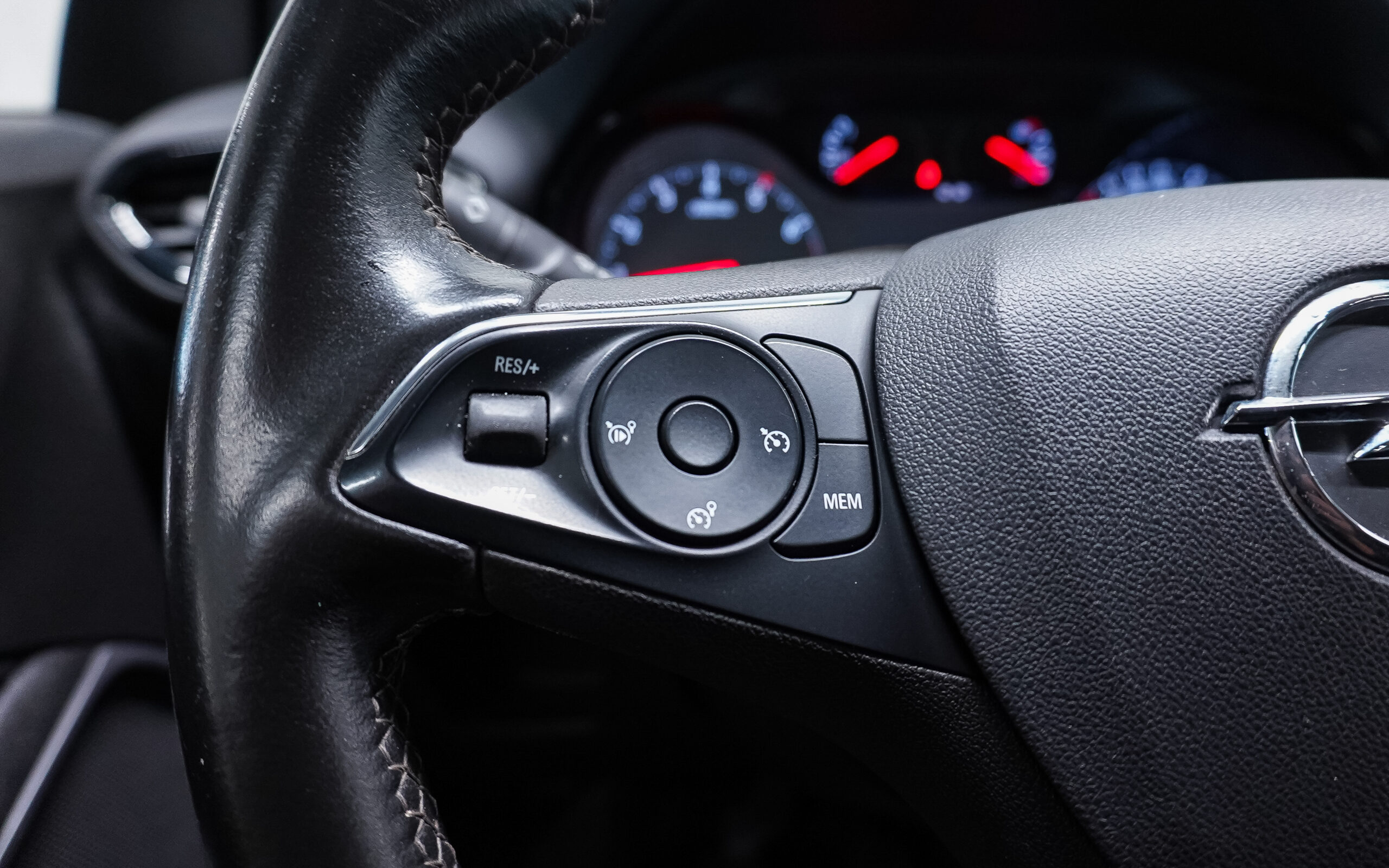 Vehicle gallery image 20