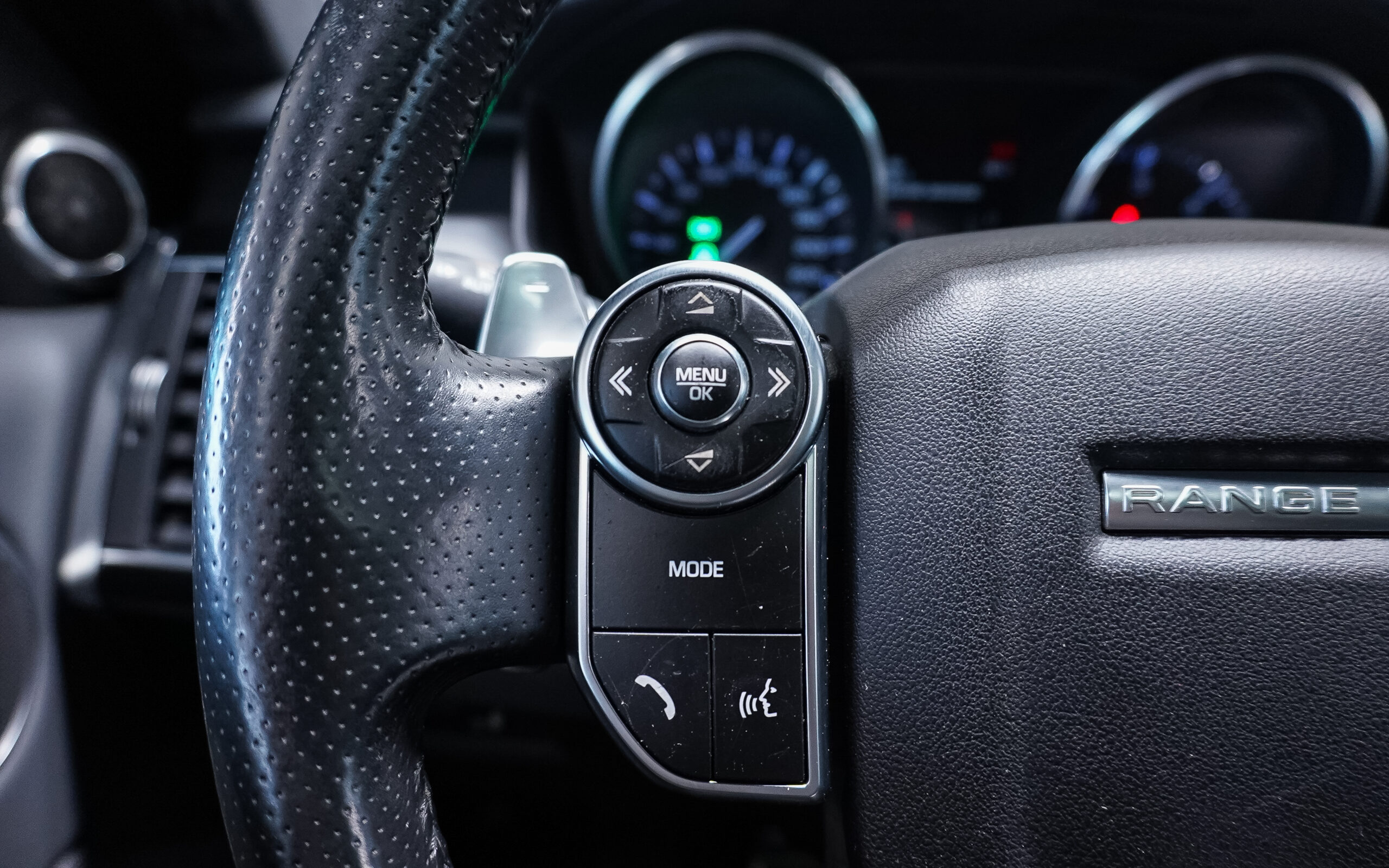 Vehicle gallery image 25