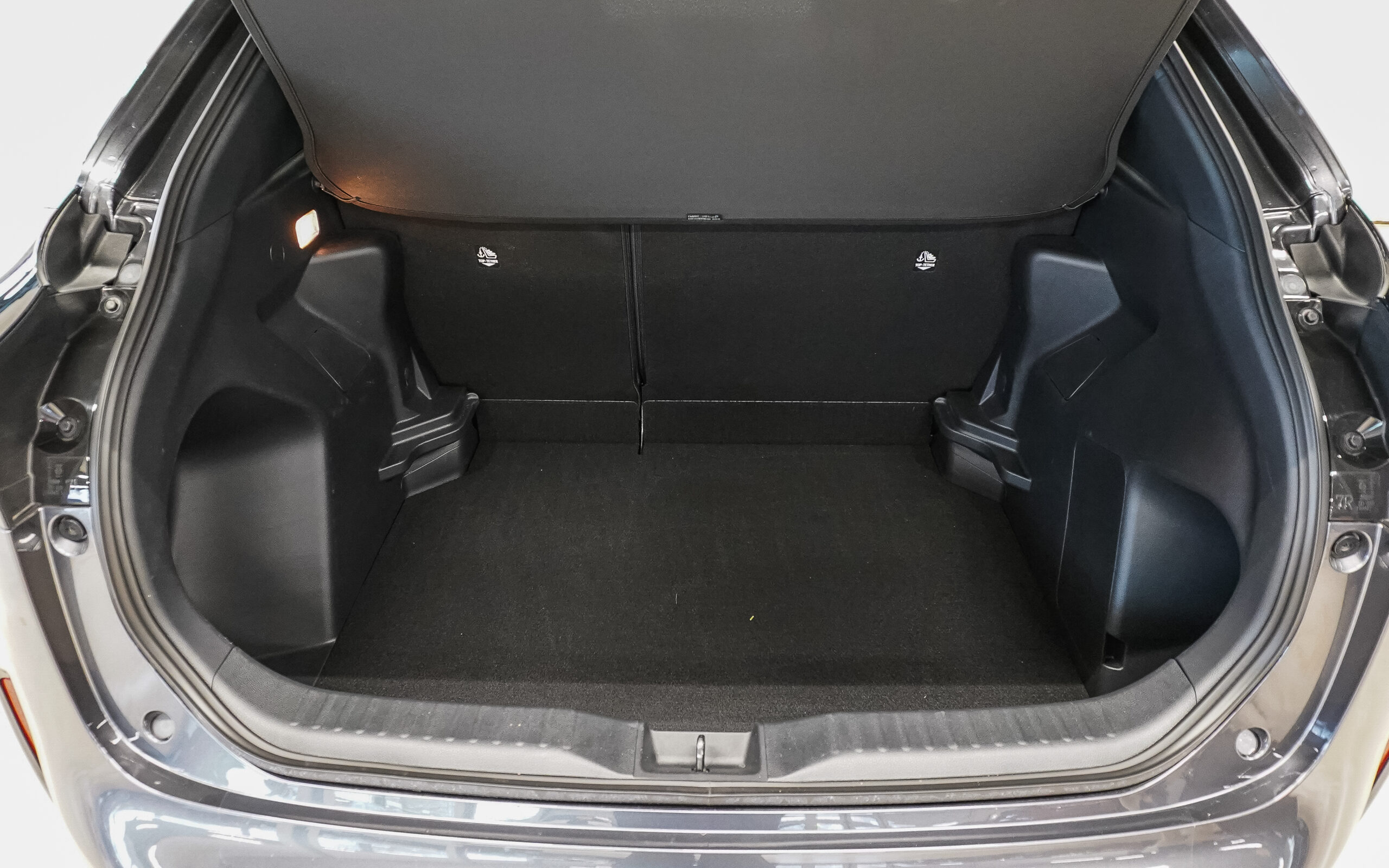 Vehicle gallery image 11