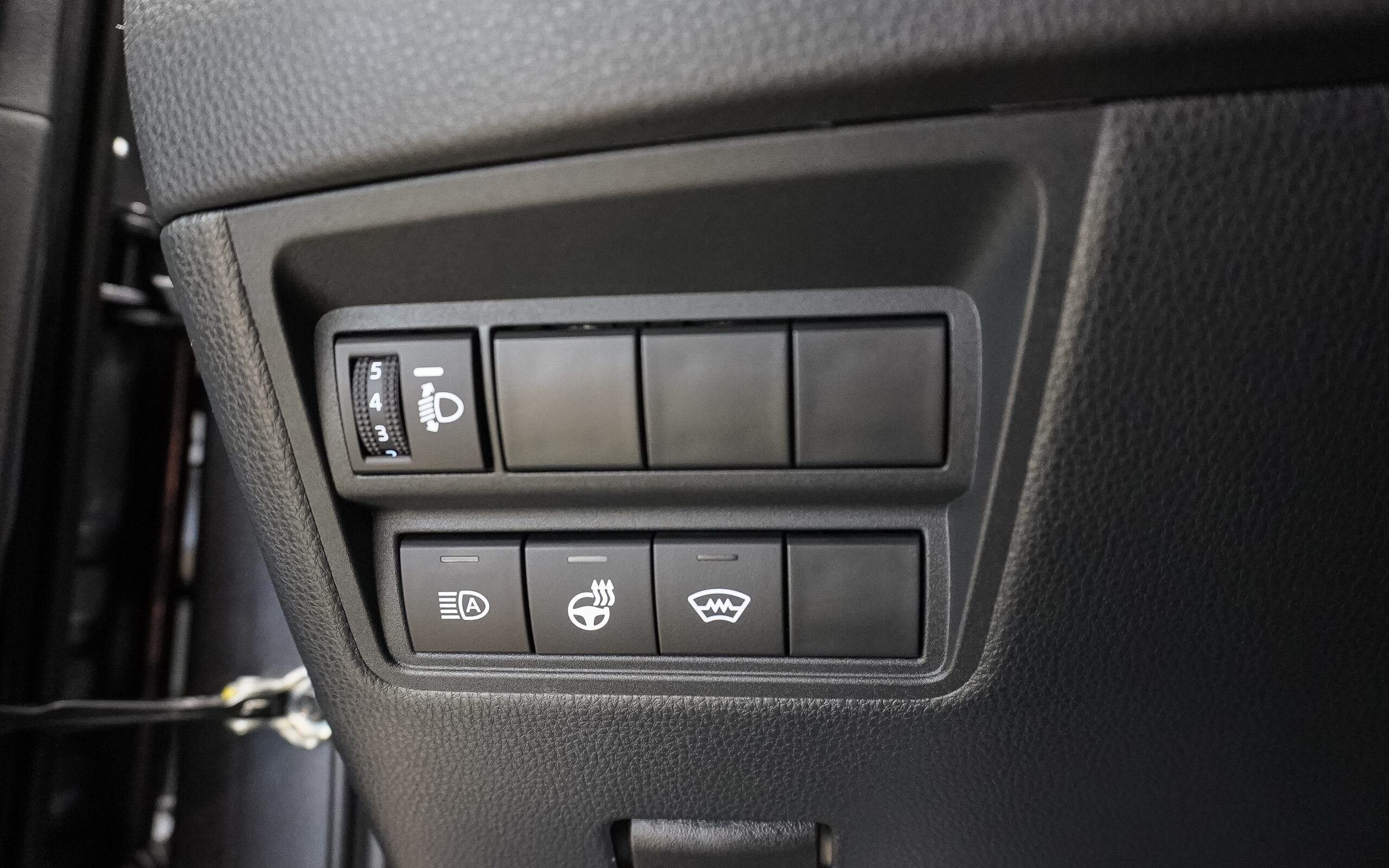 Vehicle gallery image 25