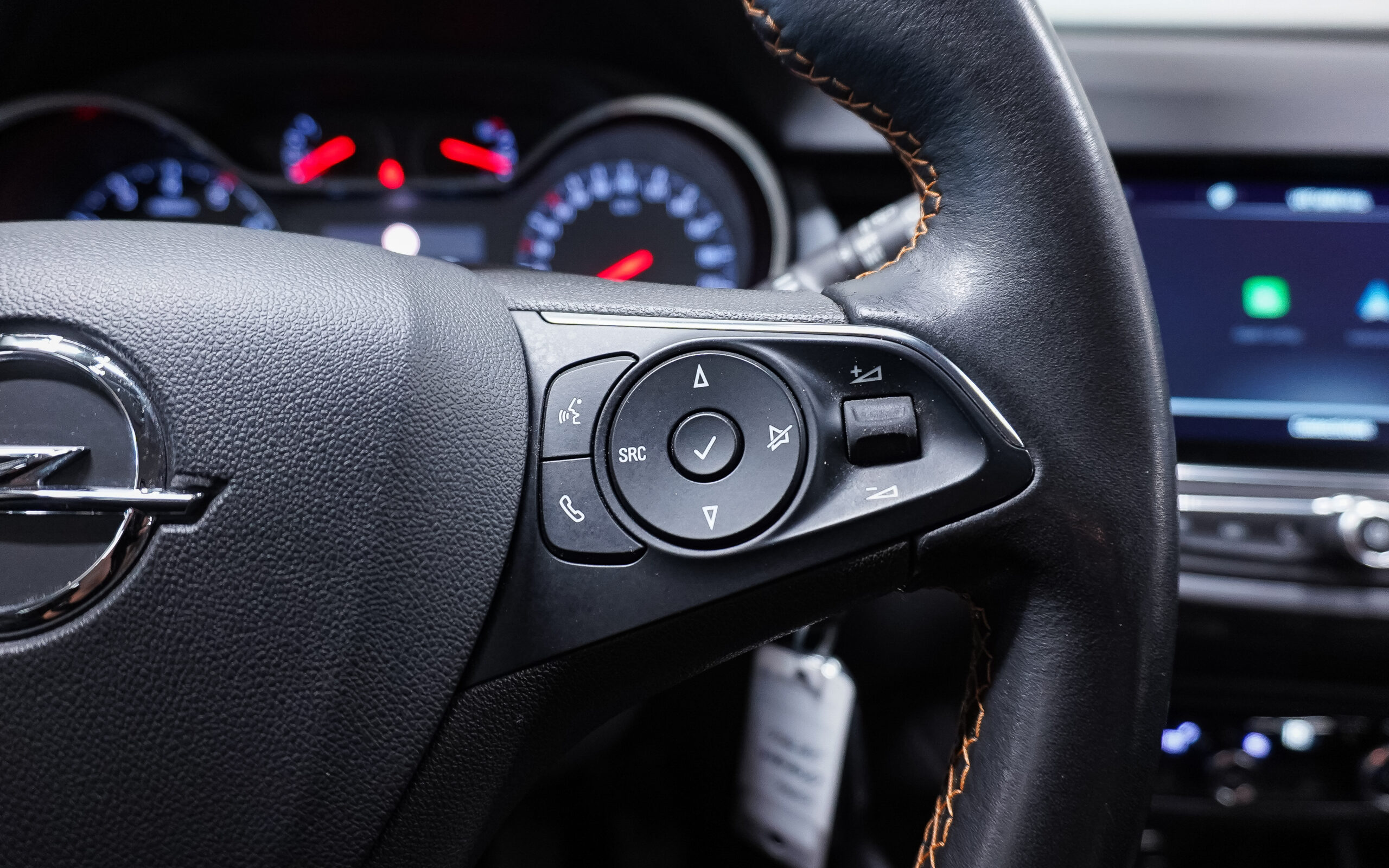 Vehicle gallery image 24