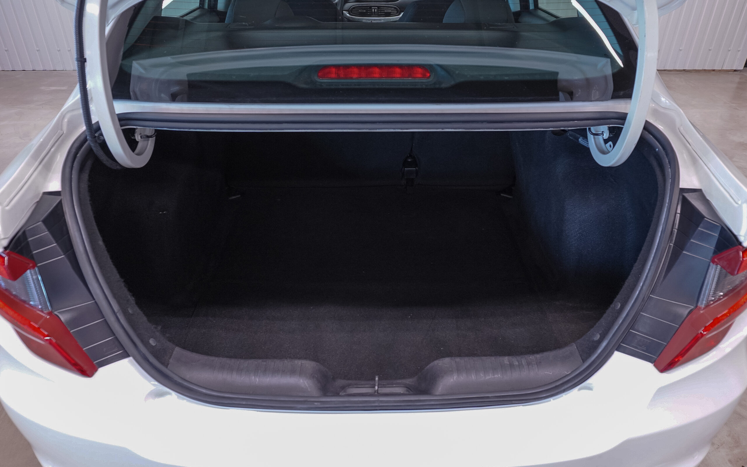Vehicle gallery image 7