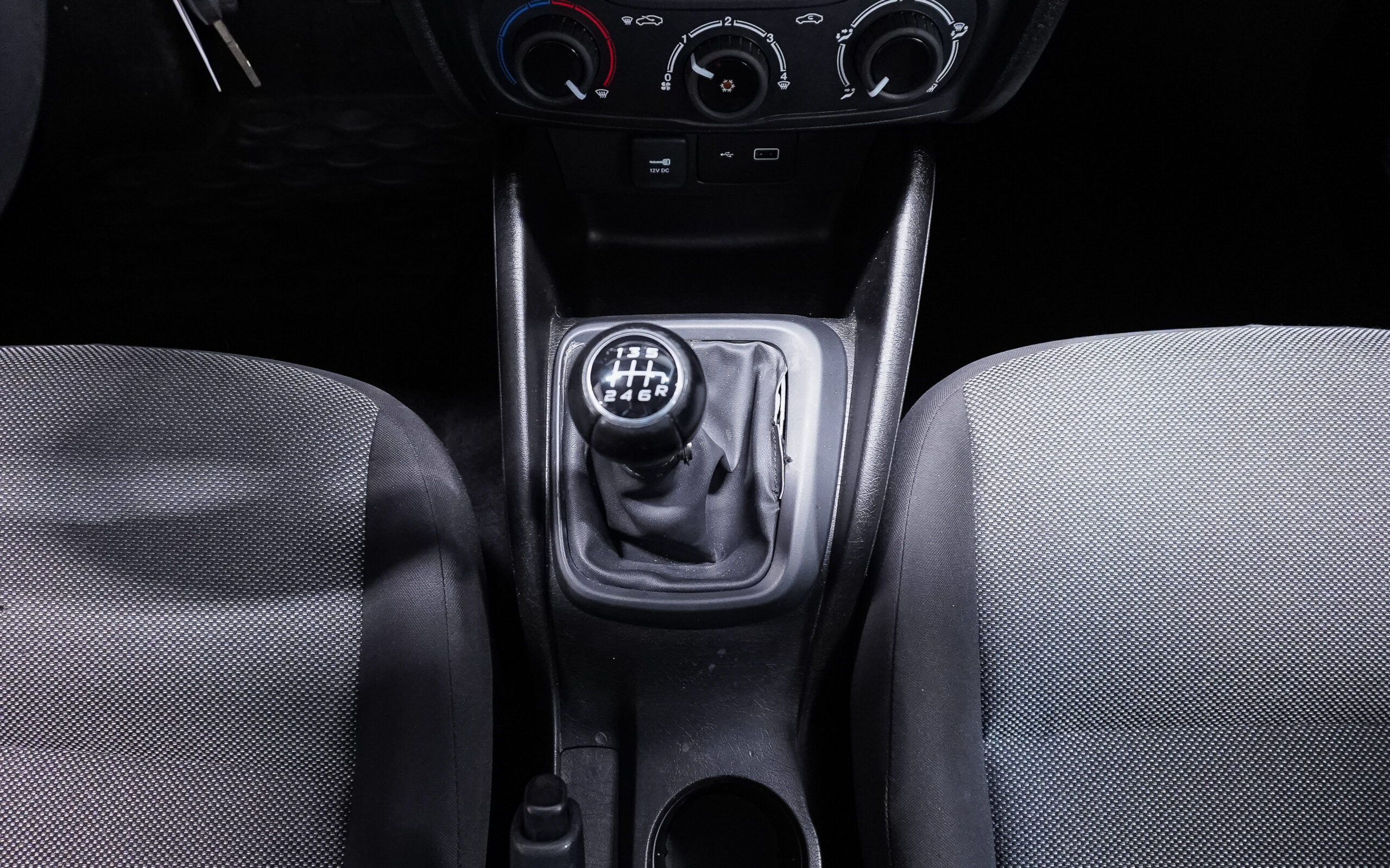 Vehicle gallery image 18
