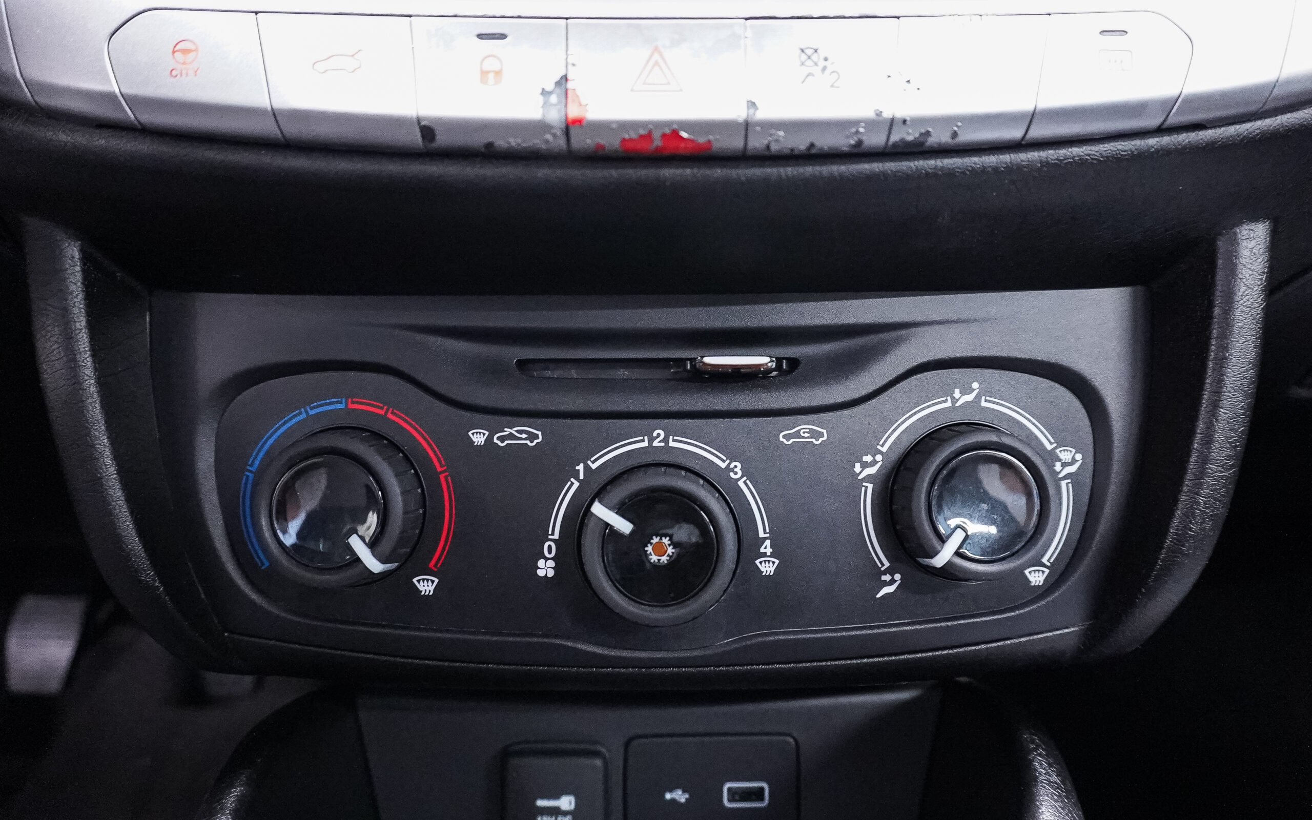 Vehicle gallery image 17