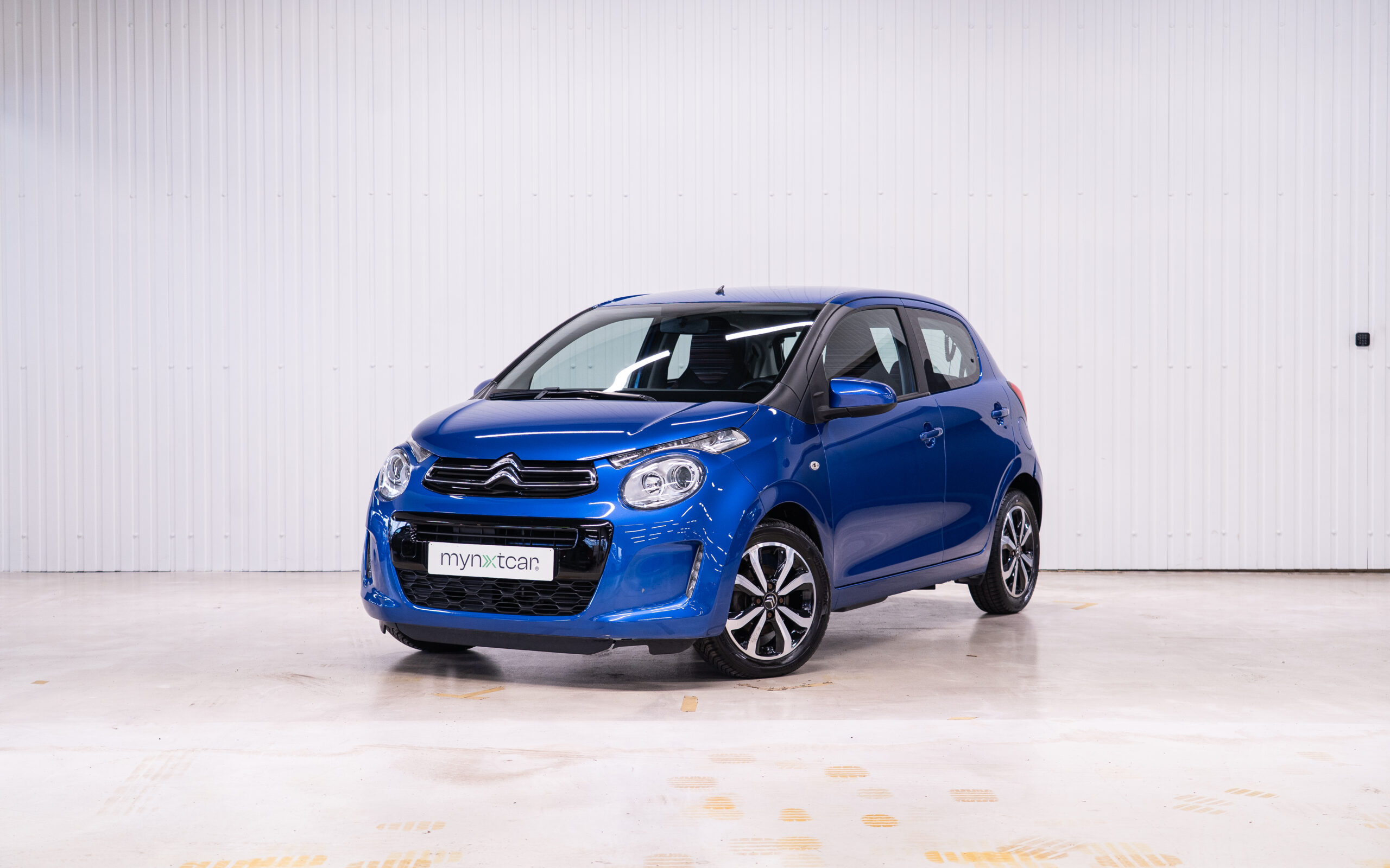 Vehicle gallery image 1