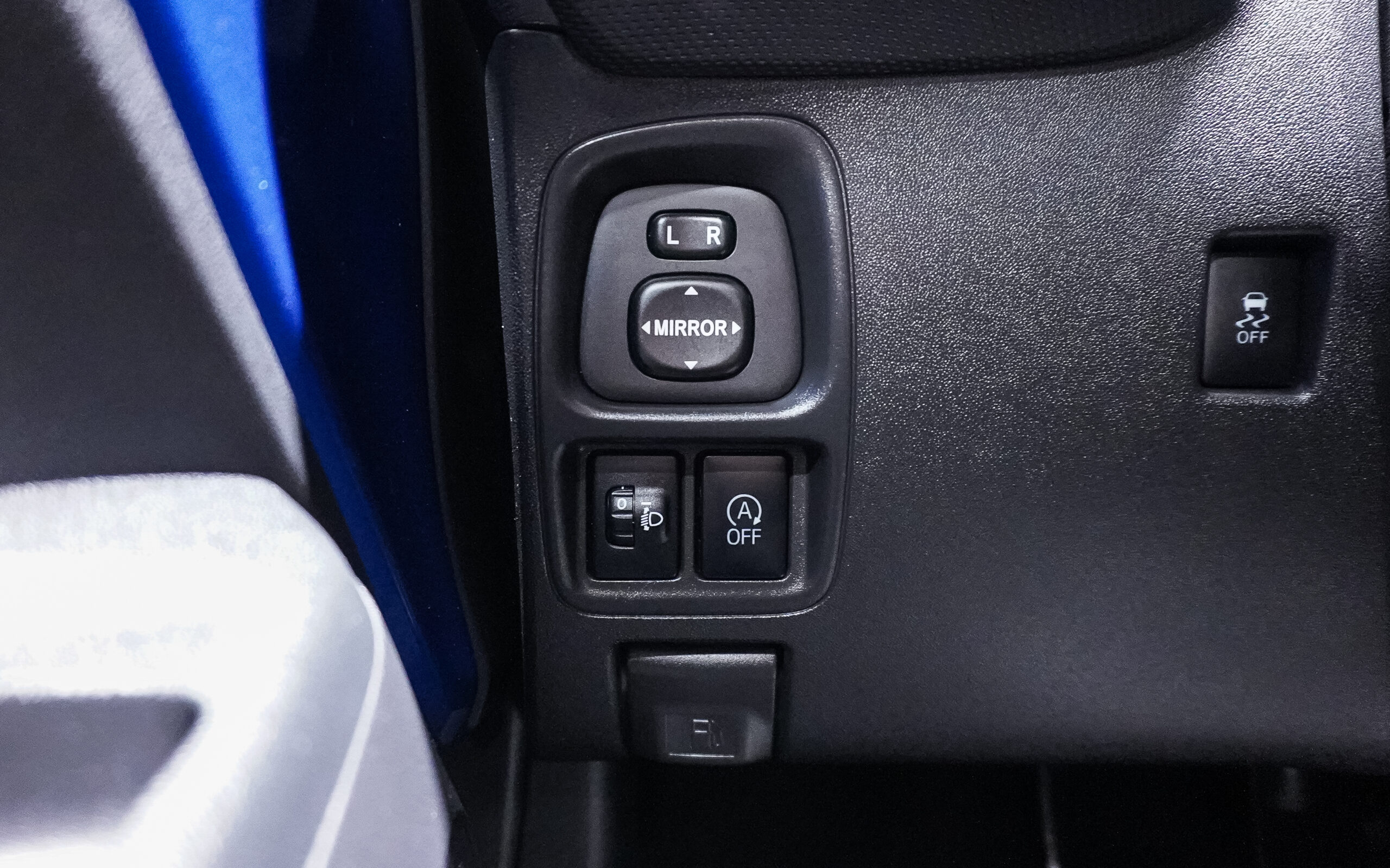 Vehicle gallery image 24