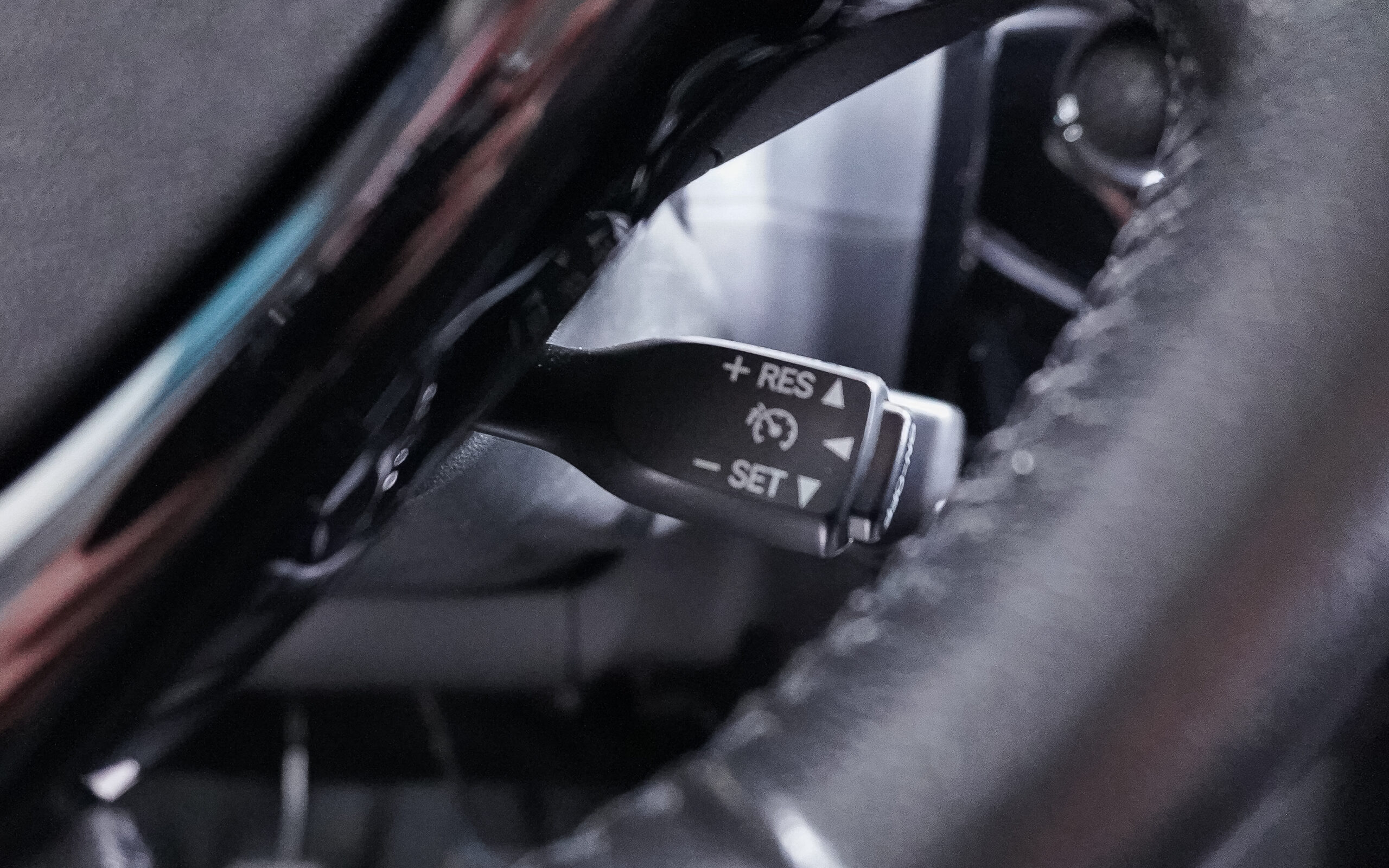 Vehicle gallery image 23