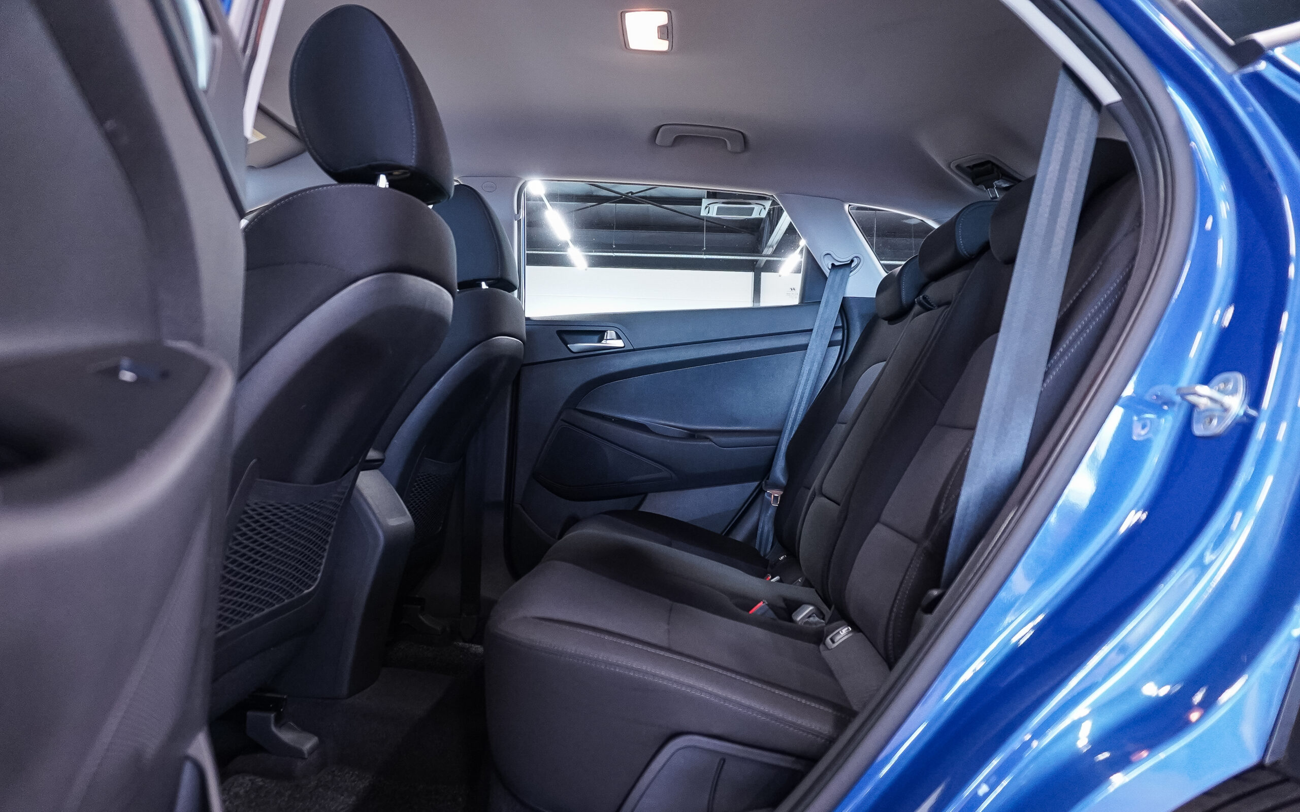 Vehicle gallery image 10