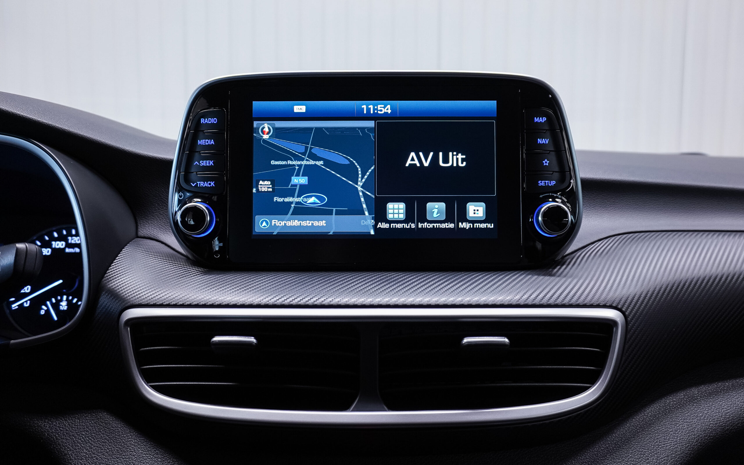 Vehicle gallery image 14