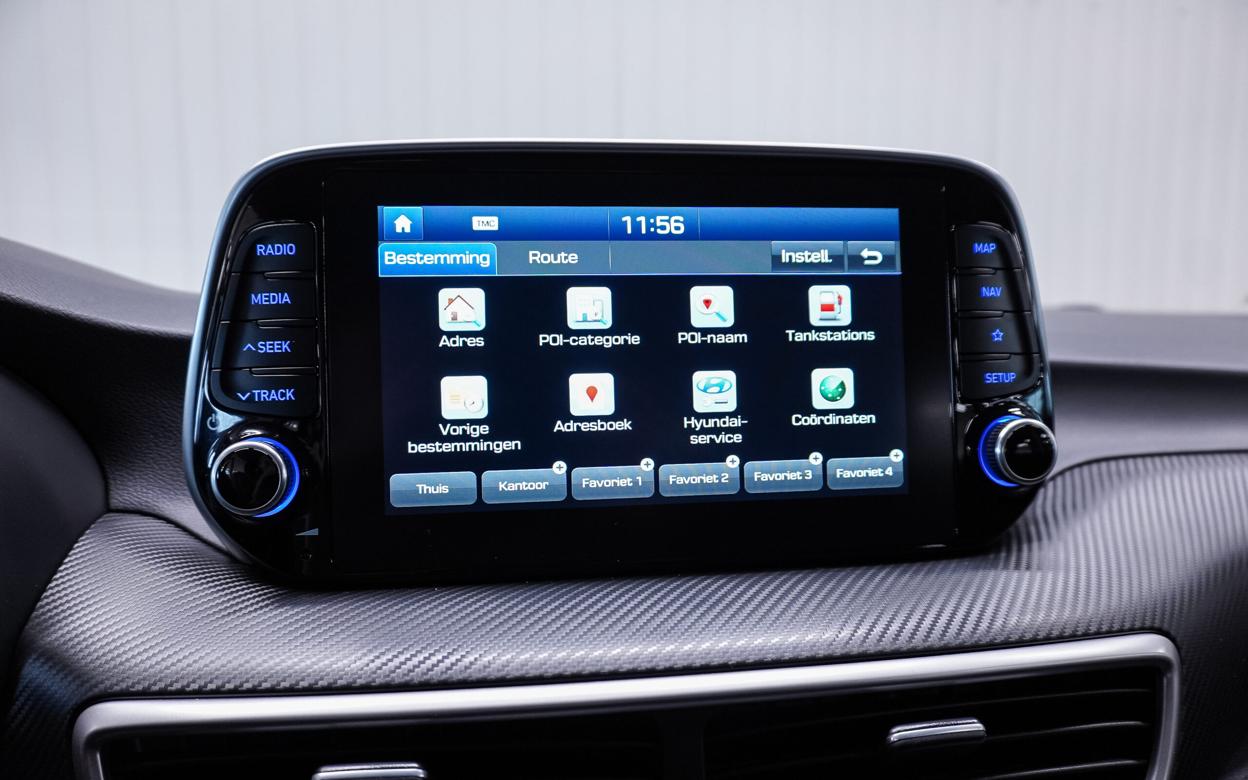 Vehicle gallery image 18