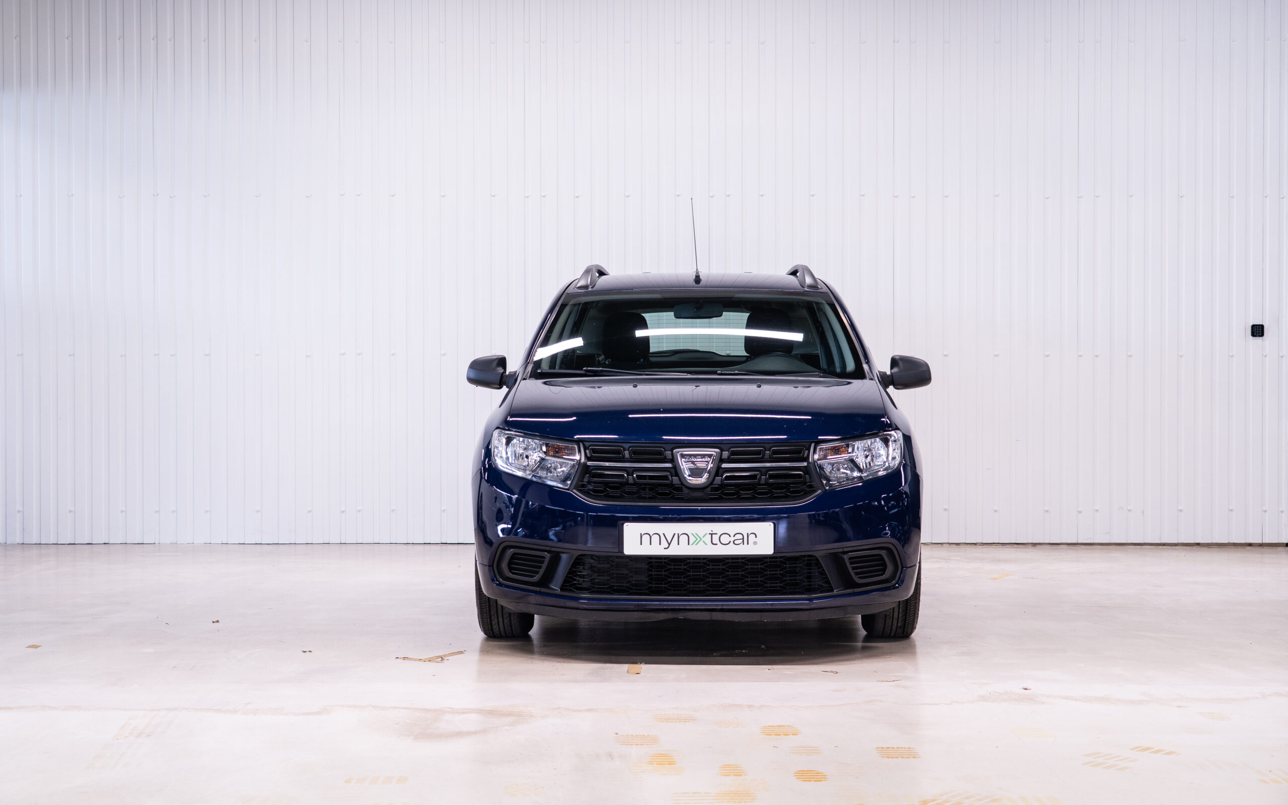 Vehicle gallery image 5