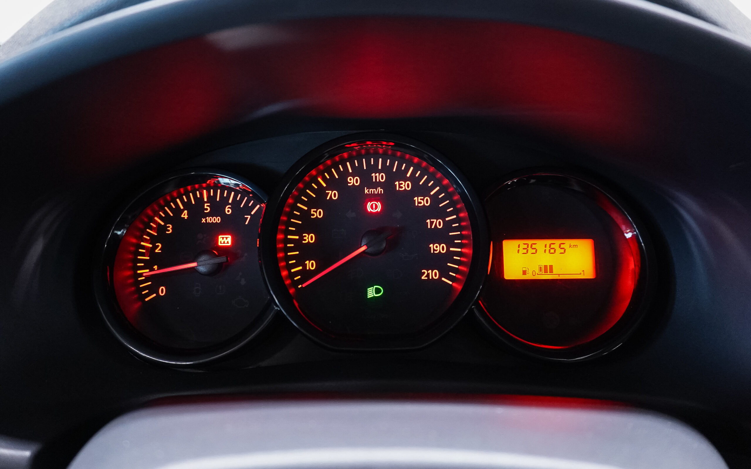 Vehicle gallery image 12