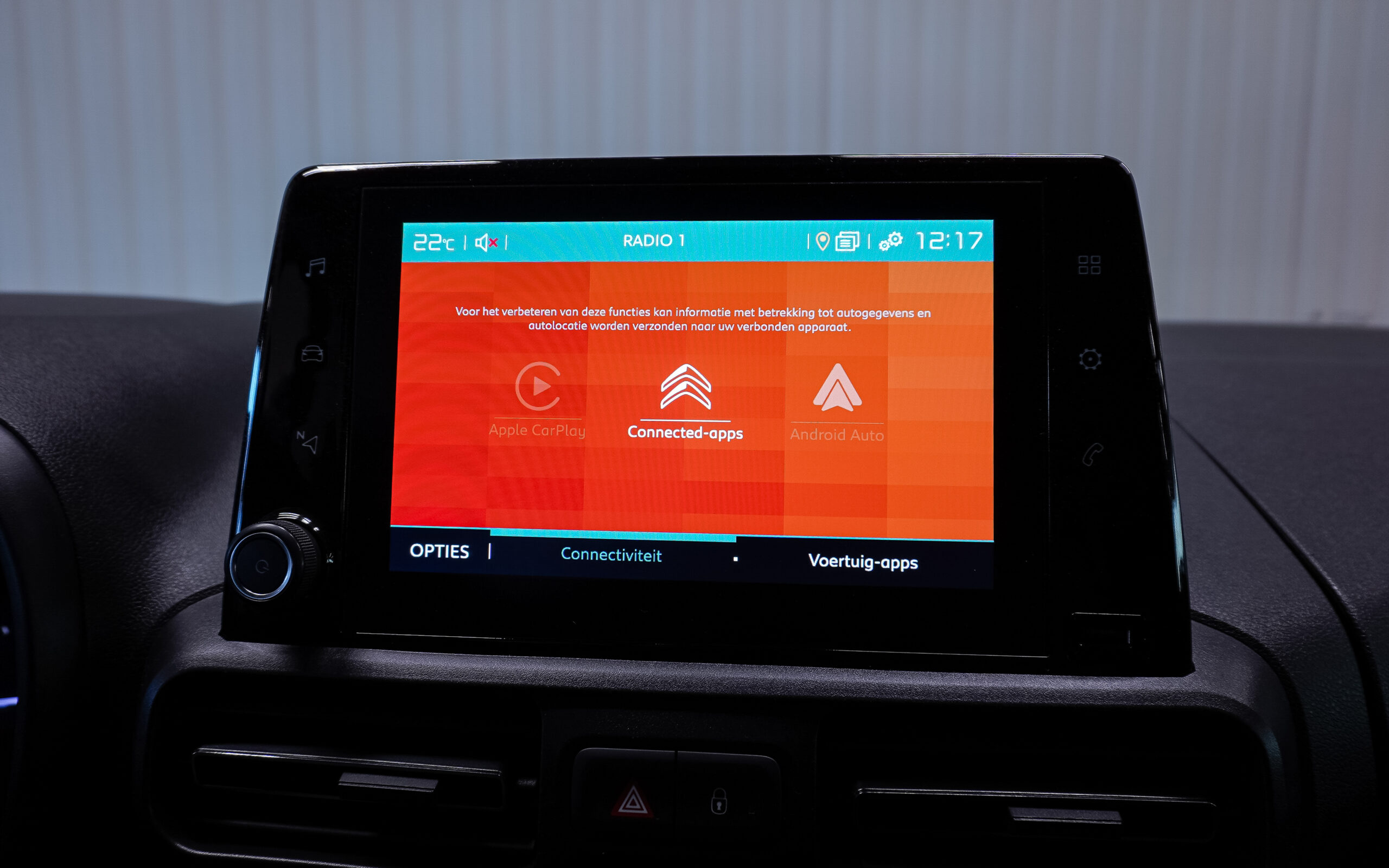 Vehicle gallery image 13