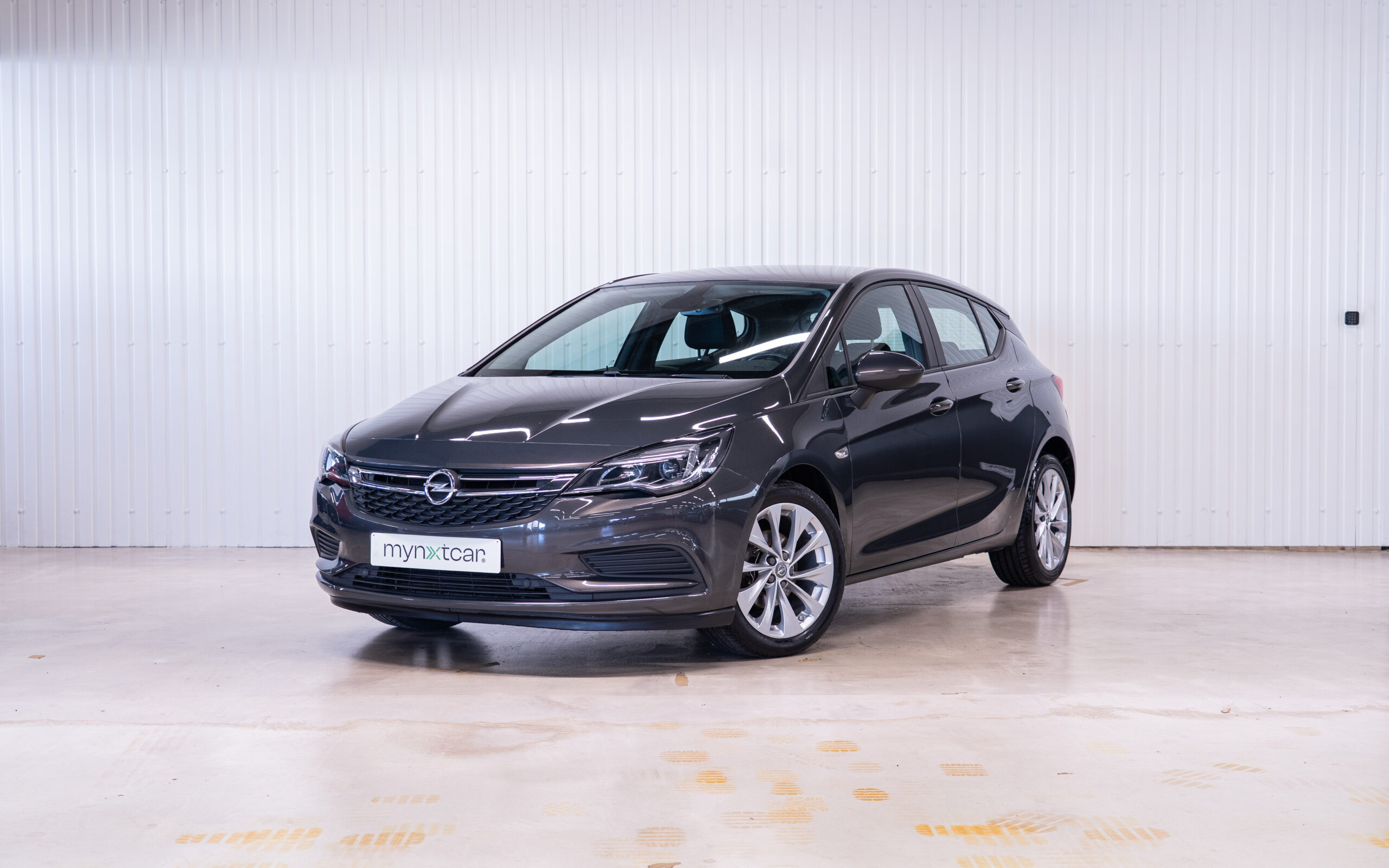 Vehicle gallery image 1