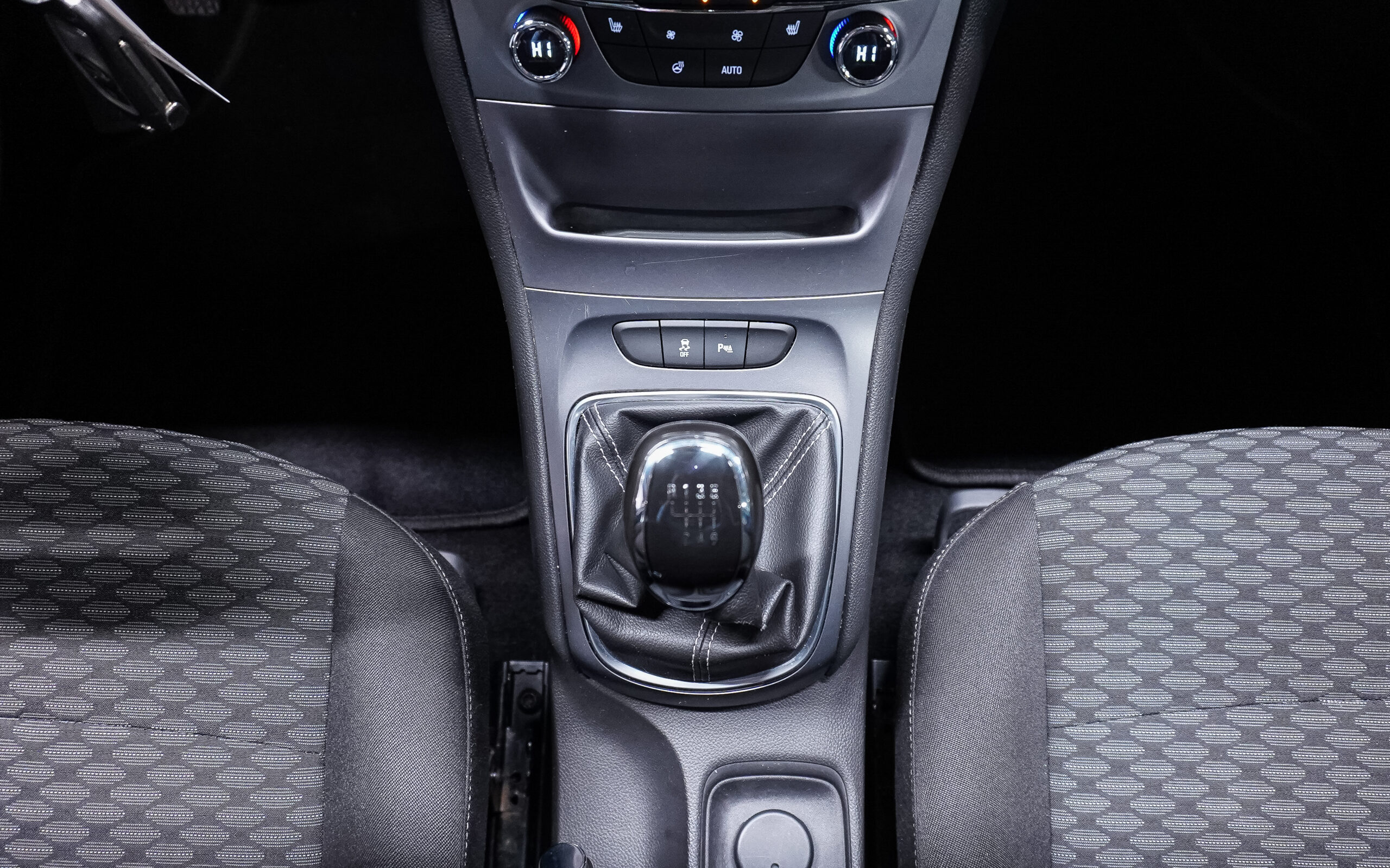 Vehicle gallery image 19