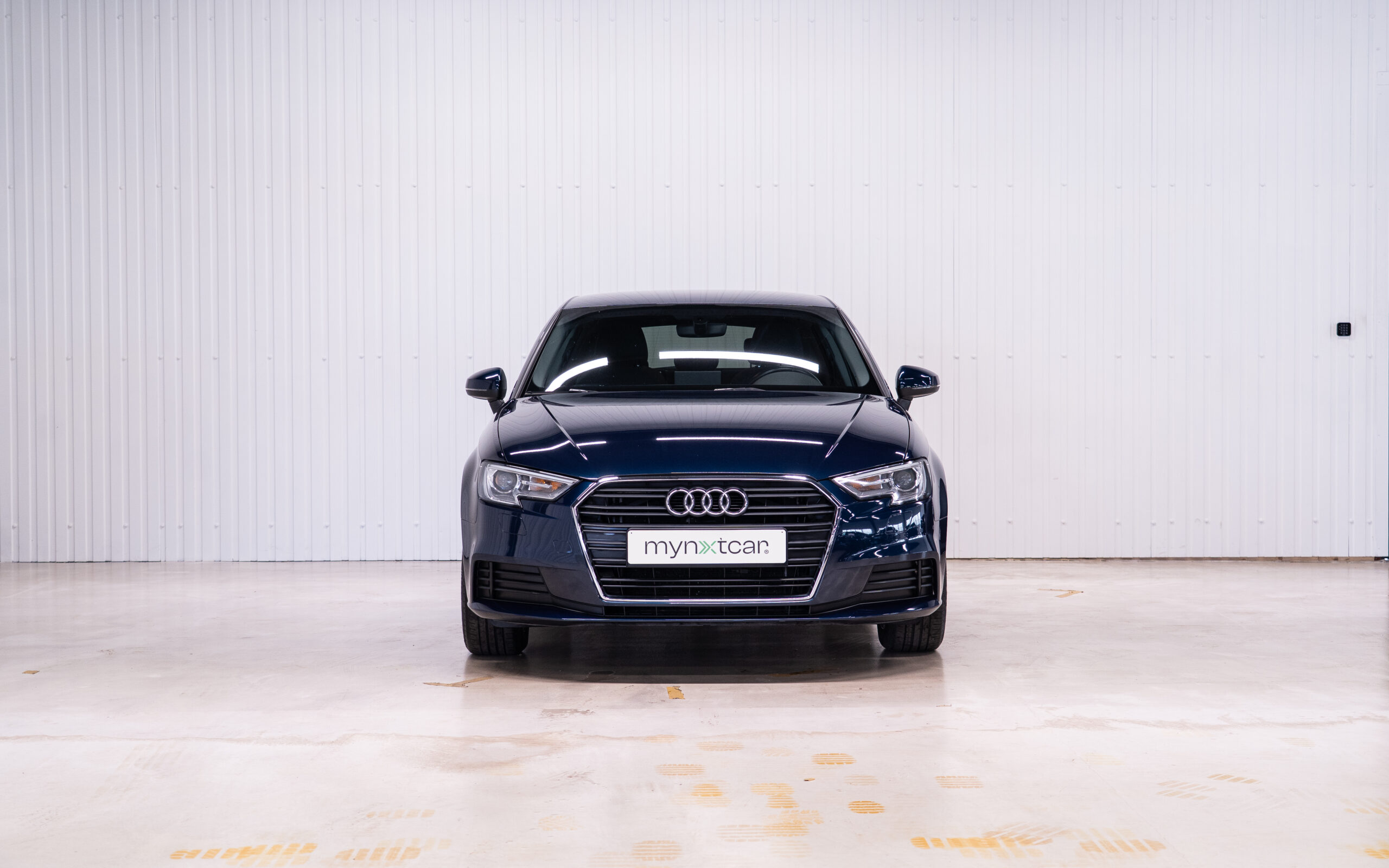 Vehicle gallery image 4