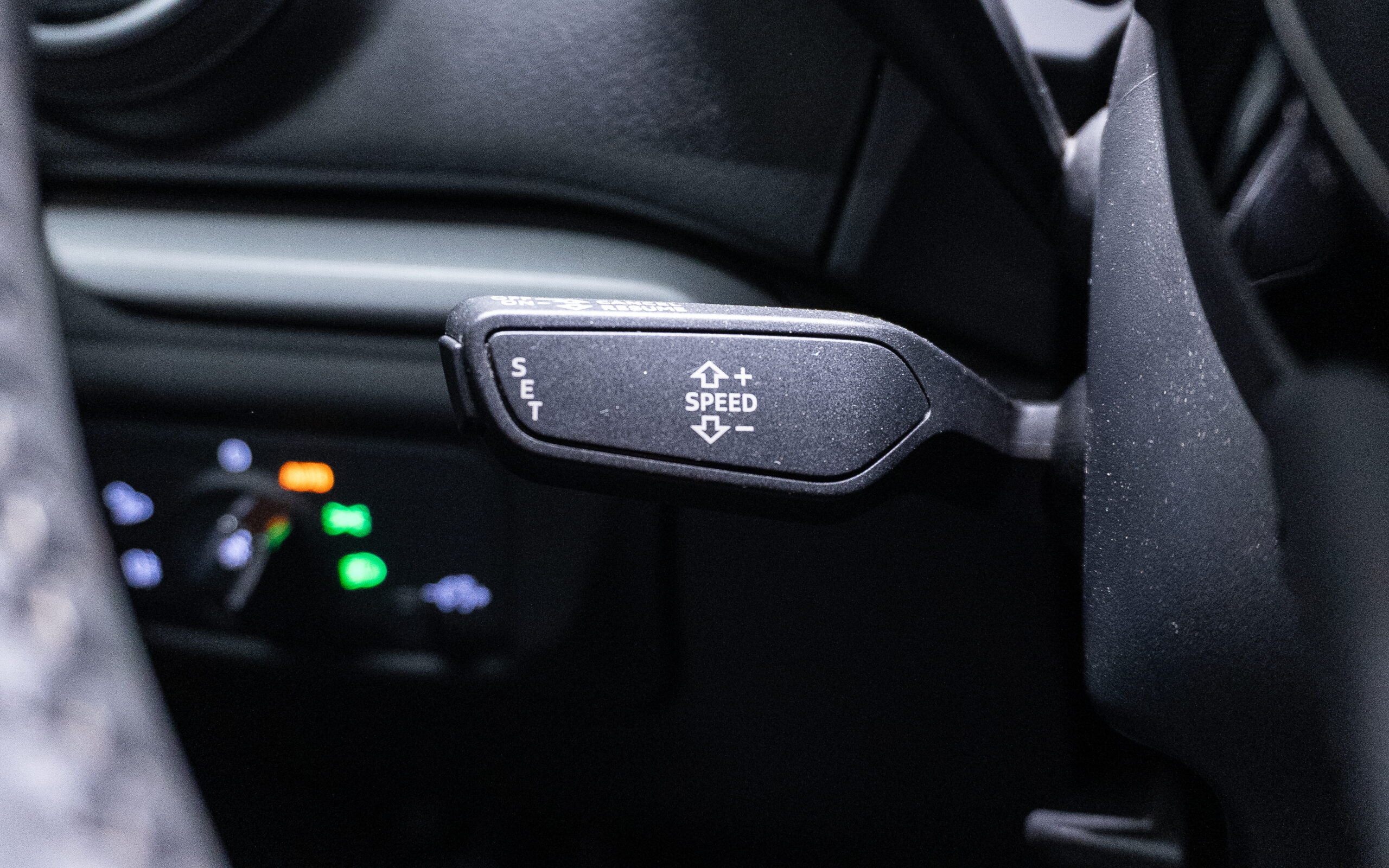 Vehicle gallery image 24