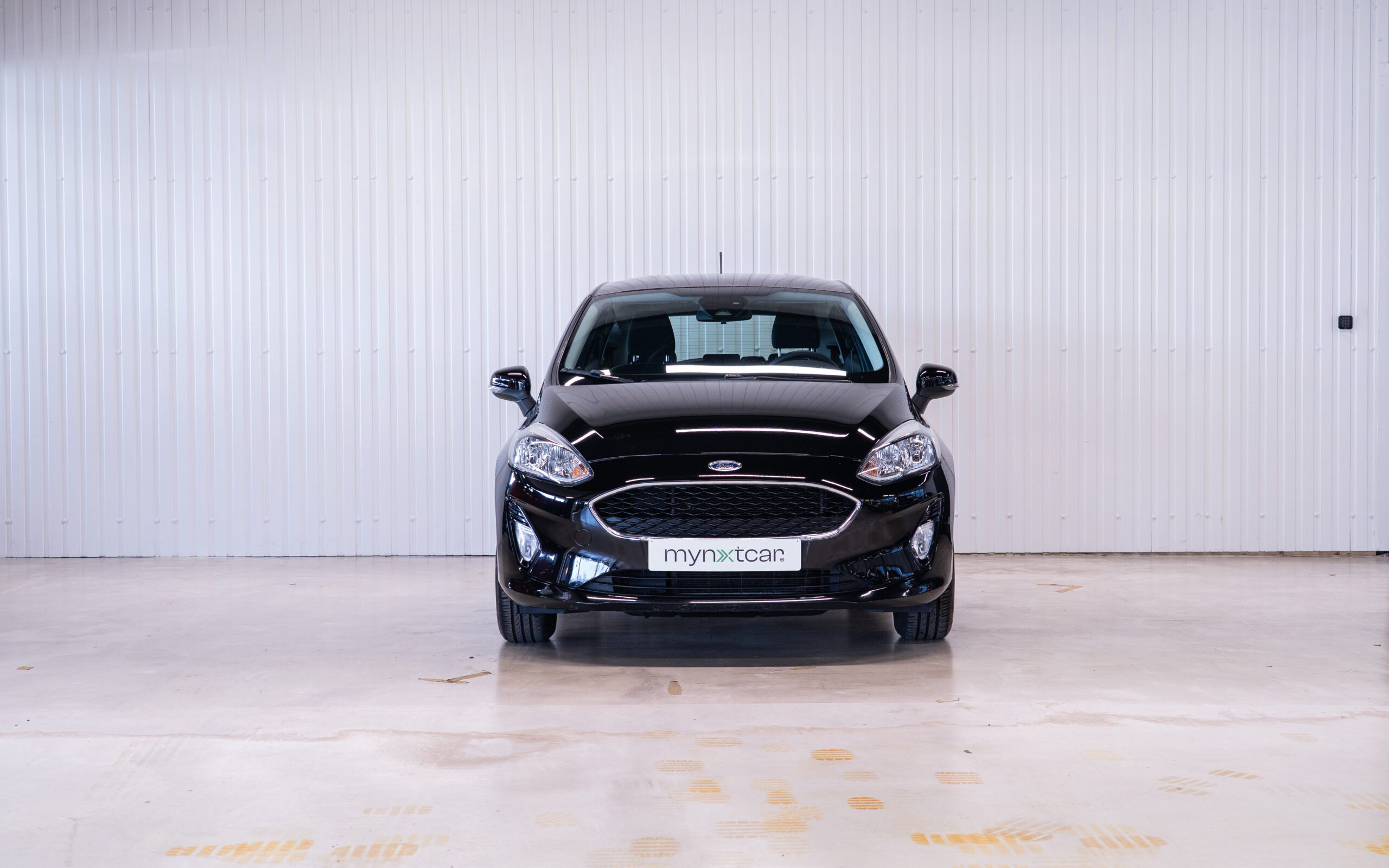 Vehicle gallery image 4