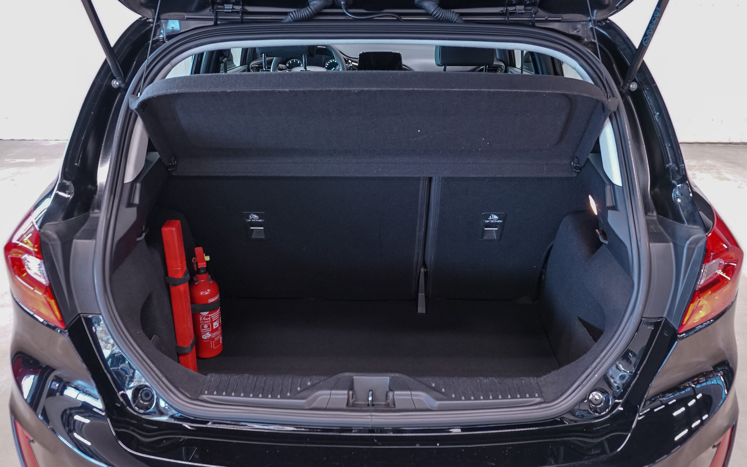 Vehicle gallery image 6