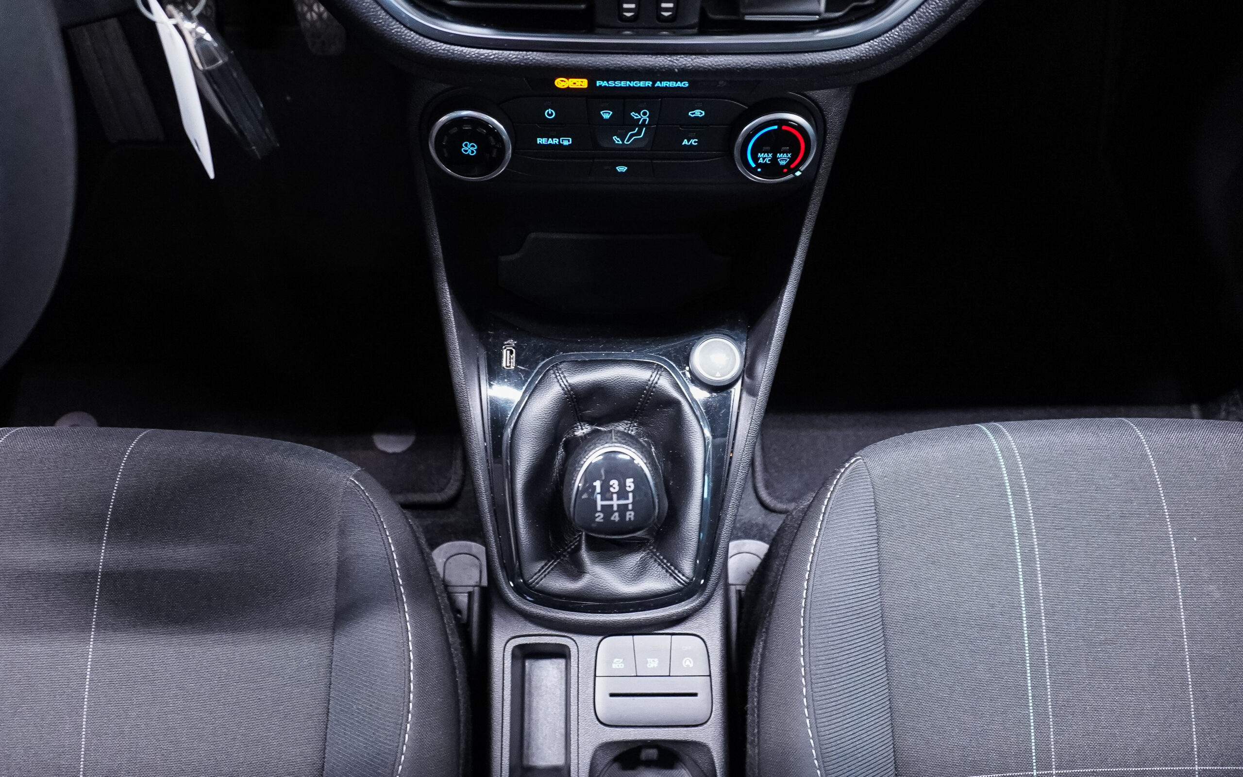 Vehicle gallery image 20