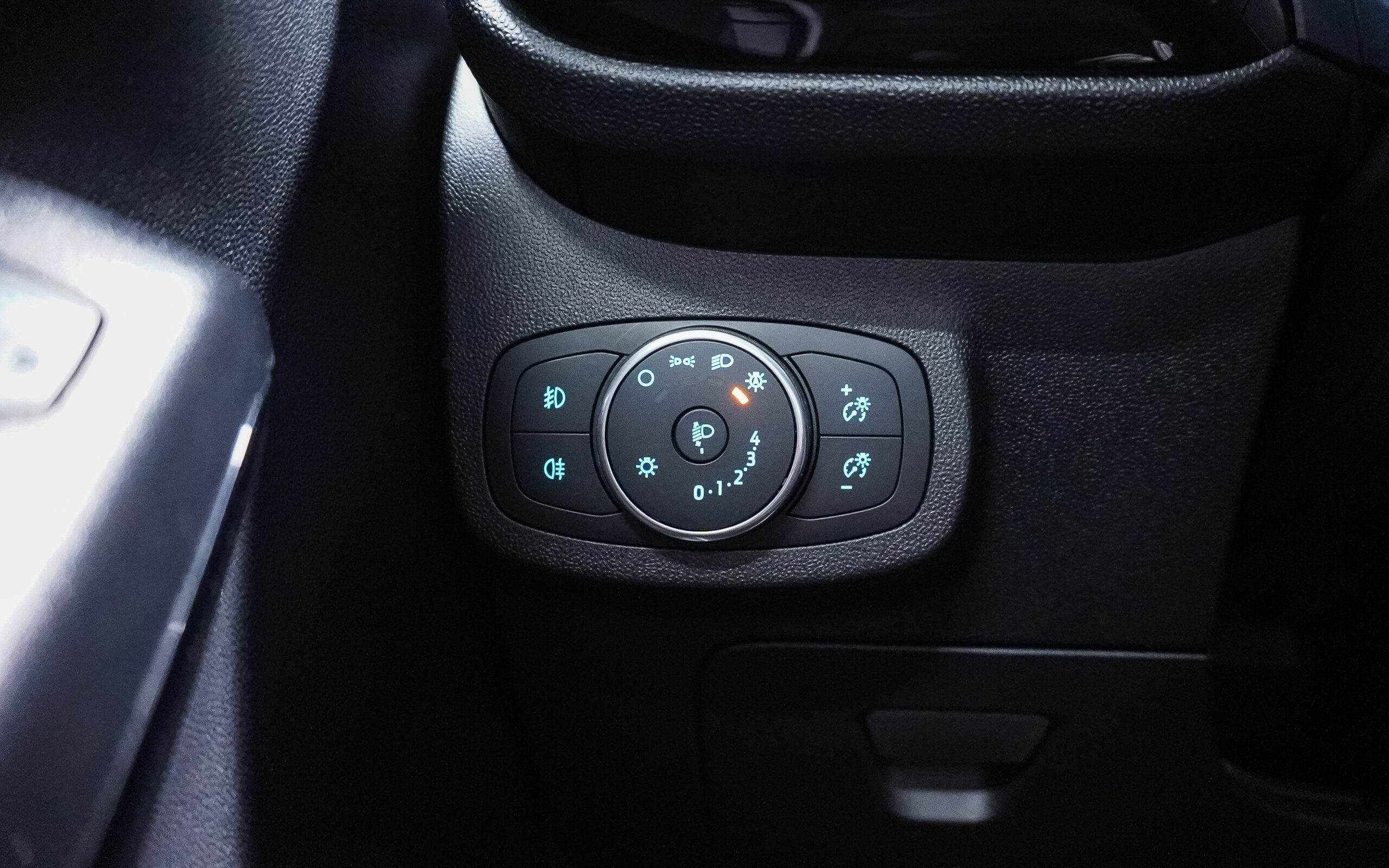 Vehicle gallery image 23